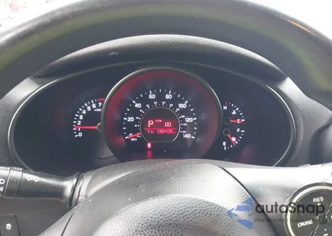 2016 Kia Soul z USA, uszkodzony, nr VIN KNDJN2A24G7258993